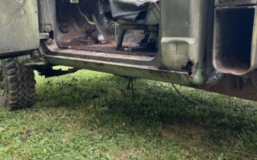 Jeep-kaiser-1969-green-4