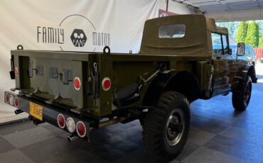 Jeep-kaiser-army-1968-green-2