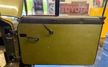 Jeep-kaiser-army-1968-green-5