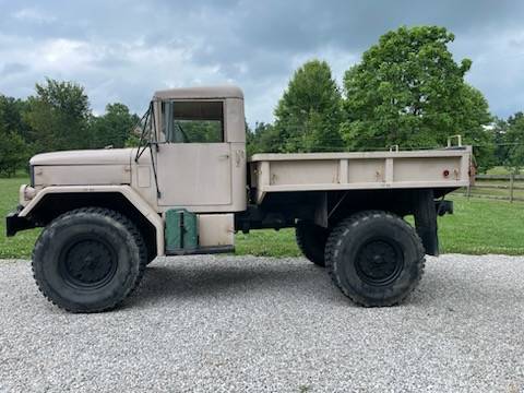 Jeep-kaiser-diesel-1970-brown-1