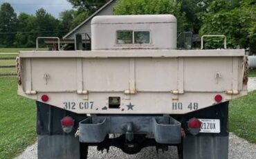 Jeep-kaiser-diesel-1970-brown-3
