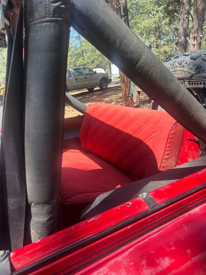 Jeep-renegade-1991-red-5