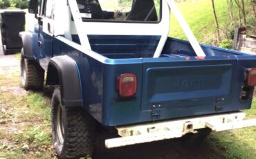 Jeep-scrambler-1982-blue