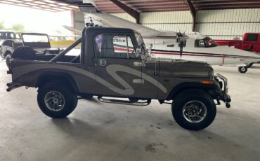 Jeep-scrambler-1983-3