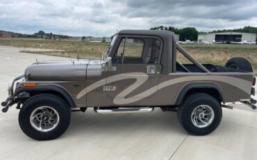Jeep-scrambler-1983-5