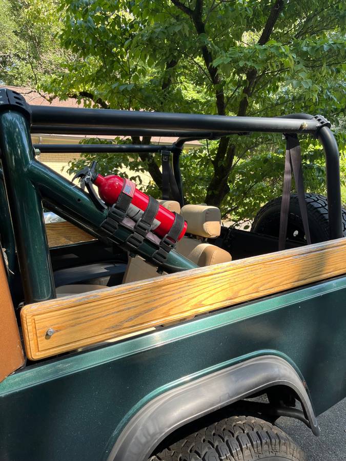 Jeep-scrambler-cj-8-1982-green-19