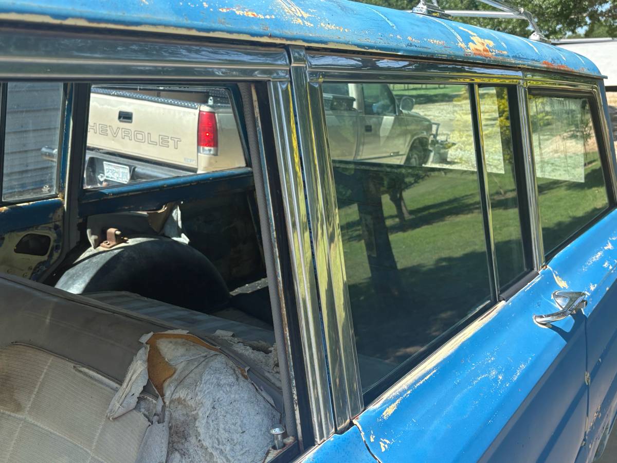 Jeep-wagoneer-1969-blue-12
