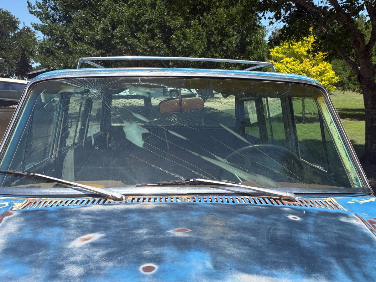 Jeep-wagoneer-1969-blue-4