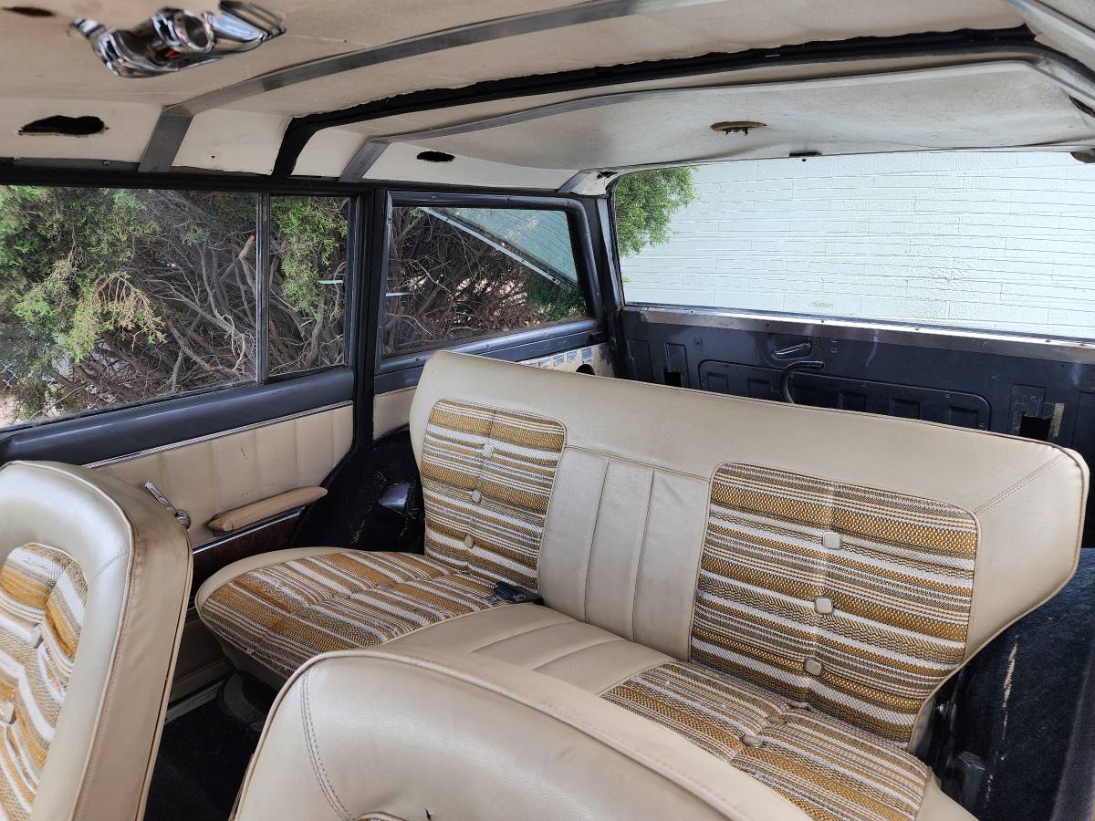 Jeep-wagoneer-1979-grey-4