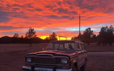 Jeep-wagoneer-1980-custom-1