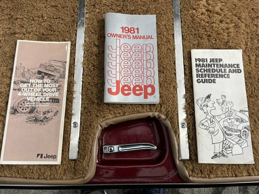 Jeep-wagoneer-1981-11