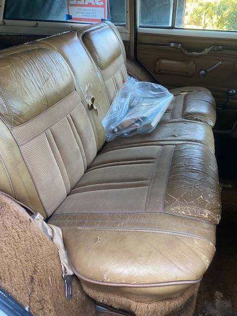 Jeep-wagoneer-limited-1978-white-17