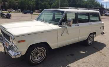 Jeep-wagoneer-limited-1978-white