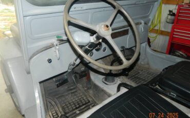 Jeep-willys-1946-grey-1