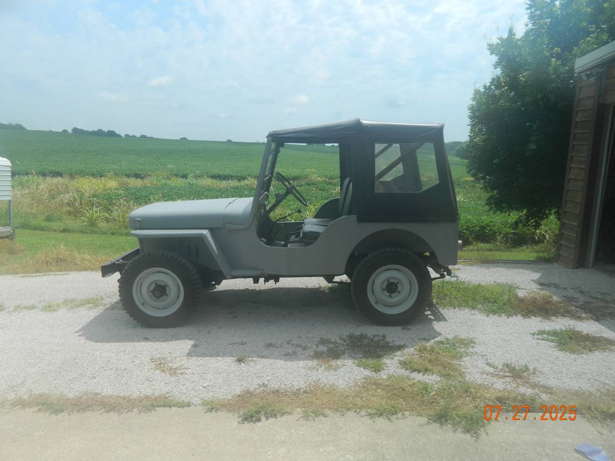 Jeep-willys-1946-grey-5