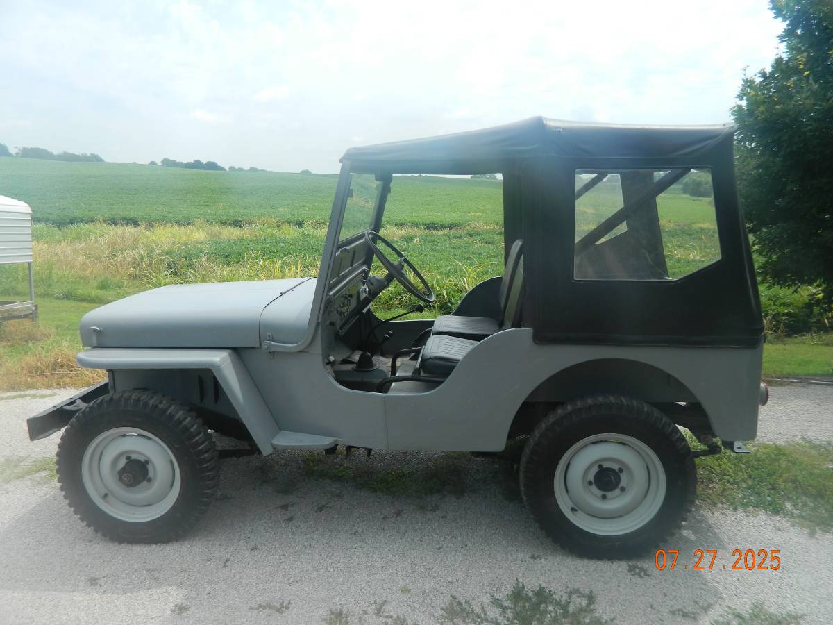 Jeep-willys-1946-grey-6