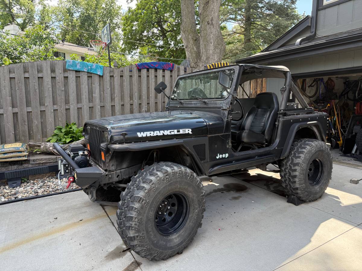 Jeep-wrangle-1987-black-14