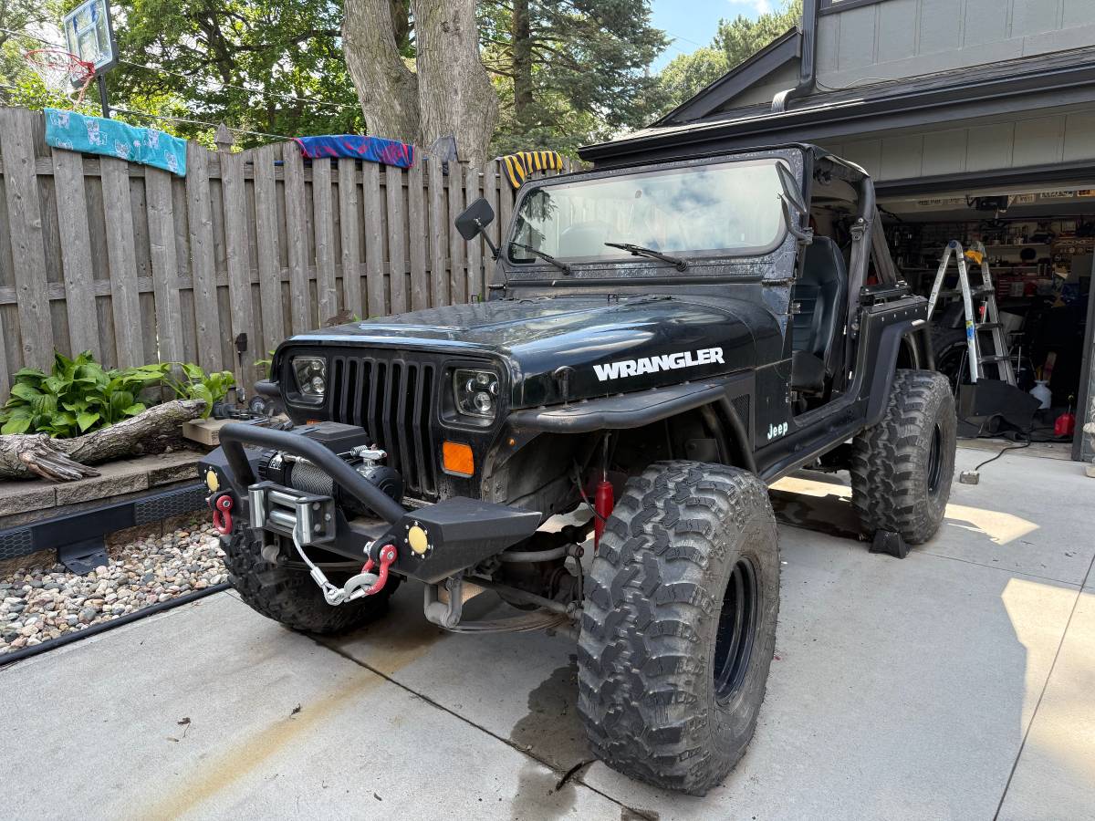 Jeep-wrangle-1987-black-15