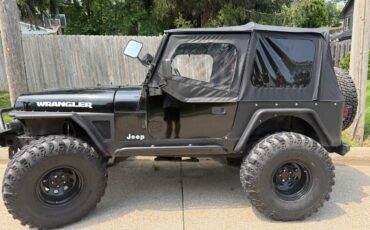 Jeep-wrangle-1987-black-2