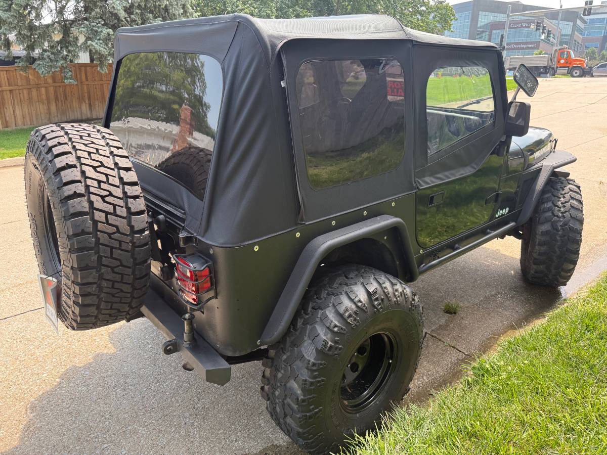 Jeep-wrangle-1987-black-7