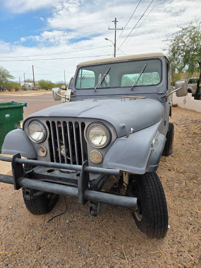 Jeep-wrangler-1979-grey