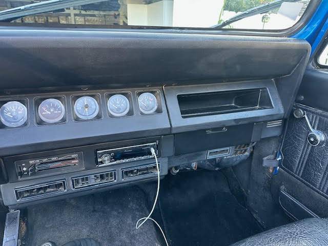 Jeep-wrangler-1987-10