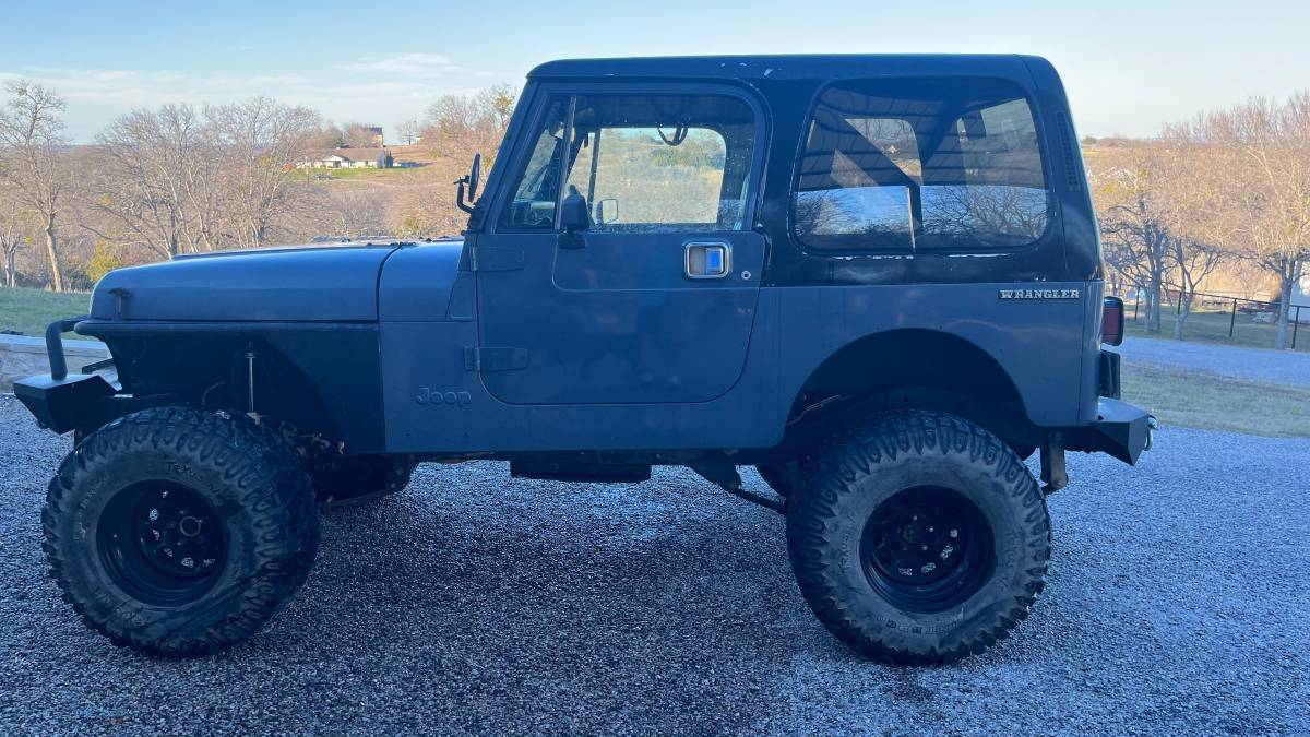 Jeep-wrangler-1987-custom-8