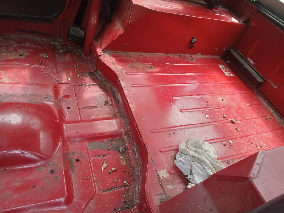 Jeep-wrangler-1987-red-8