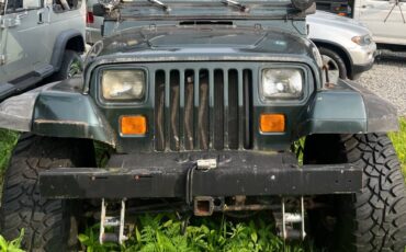 Jeep-wrangler-1988-green-1