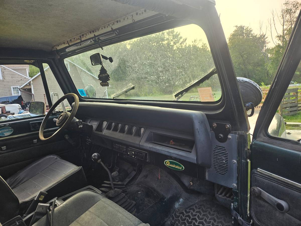 Jeep-wrangler-1988-green-11