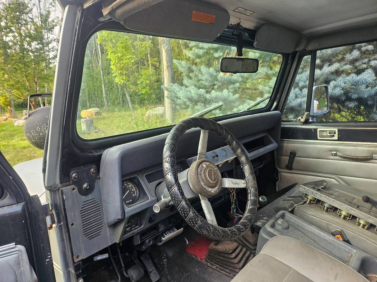 Jeep-wrangler-1988-green-8