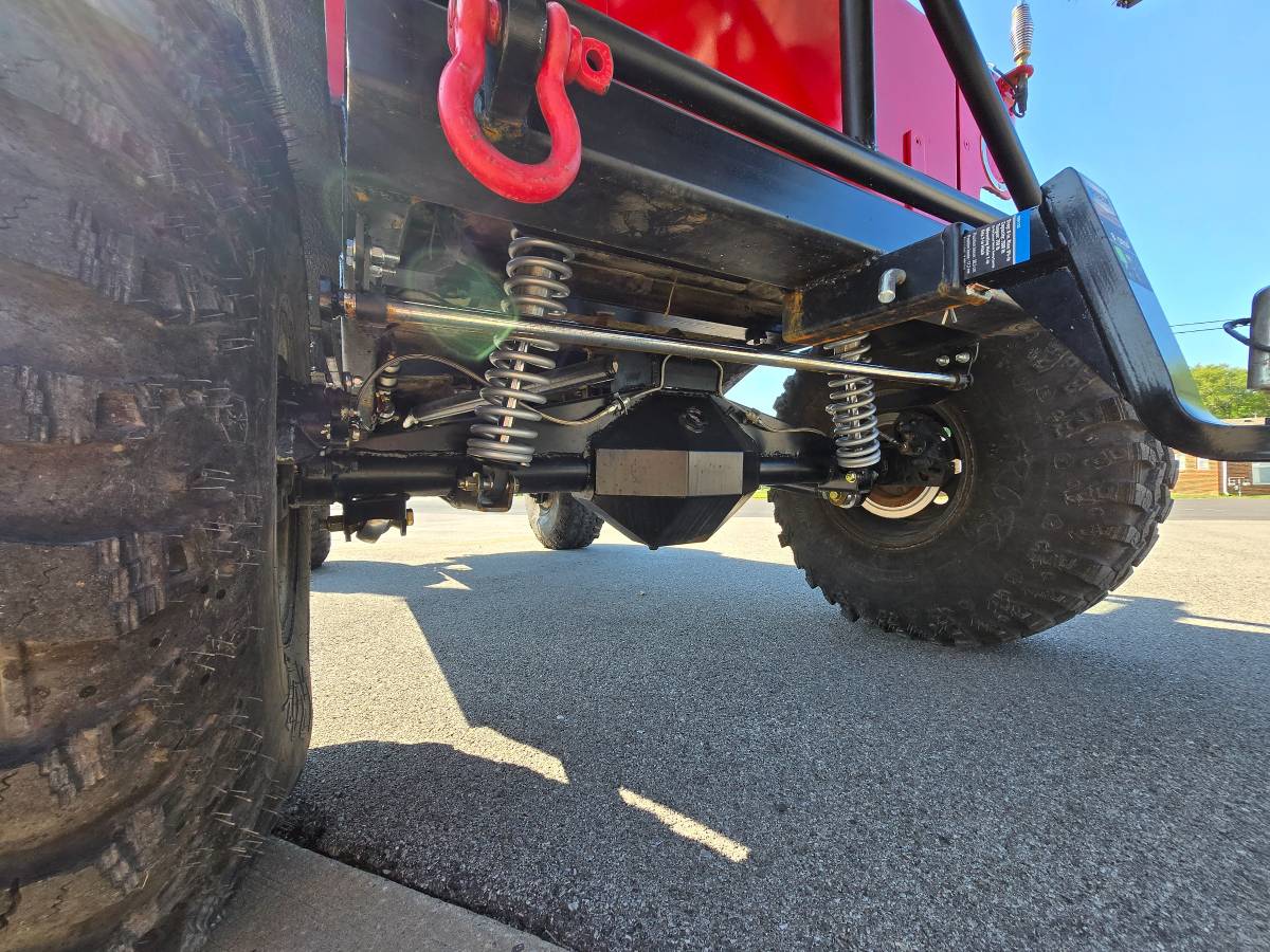 Jeep-wrangler-1988-red-4