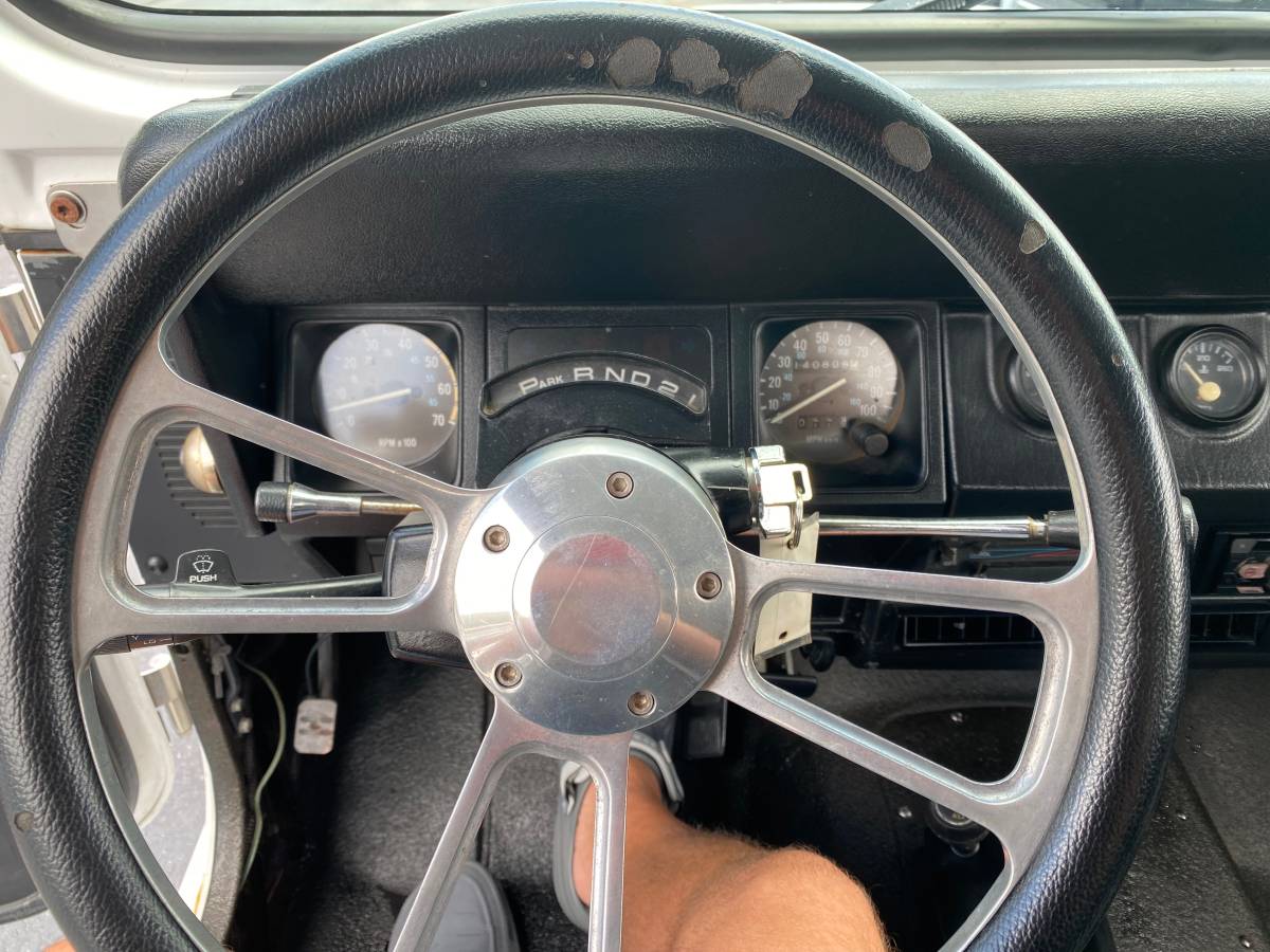 Jeep-wrangler-1988-white-1