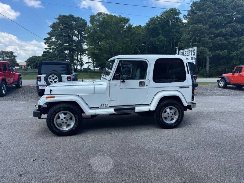 Jeep-wrangler-1988-white-10