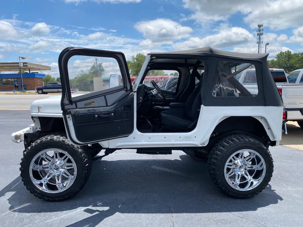 Jeep-wrangler-1988-white-12