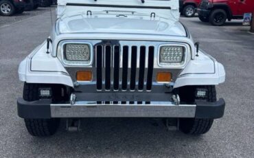 Jeep-wrangler-1988-white-15