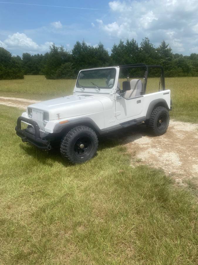 Jeep-wrangler-1988-white