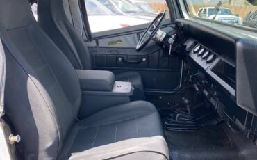 Jeep-wrangler-1988-white-20