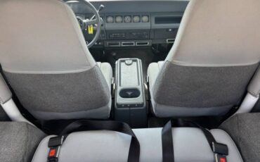 Jeep-wrangler-1988-white-3
