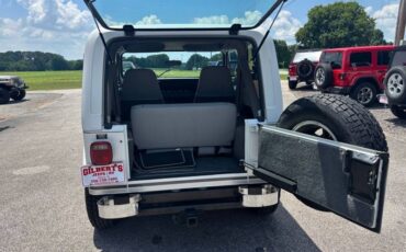 Jeep-wrangler-1988-white