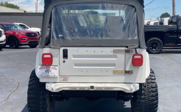 Jeep-wrangler-1988-white-6