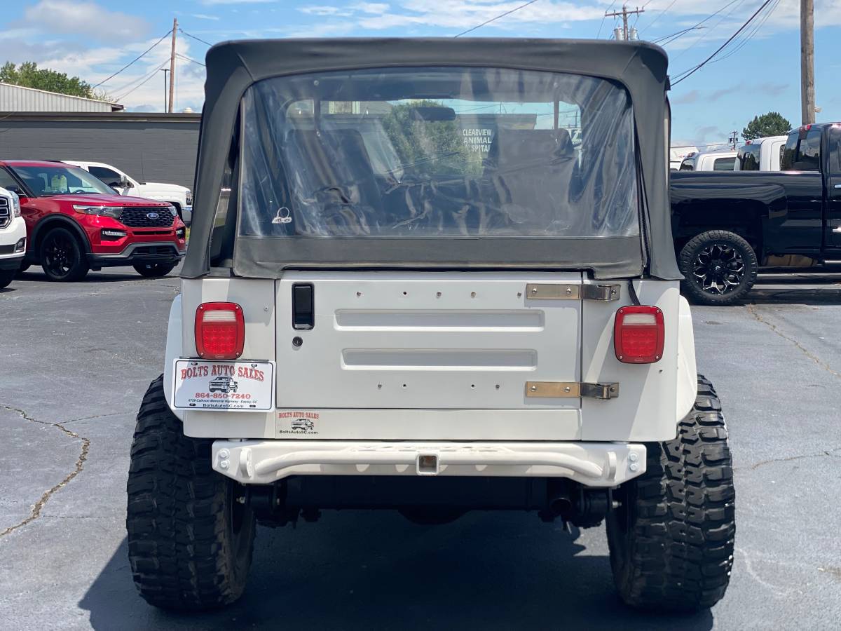 Jeep-wrangler-1988-white-6