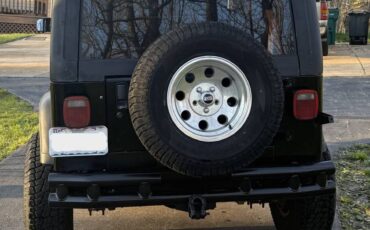 Jeep-wrangler-1989-black-5