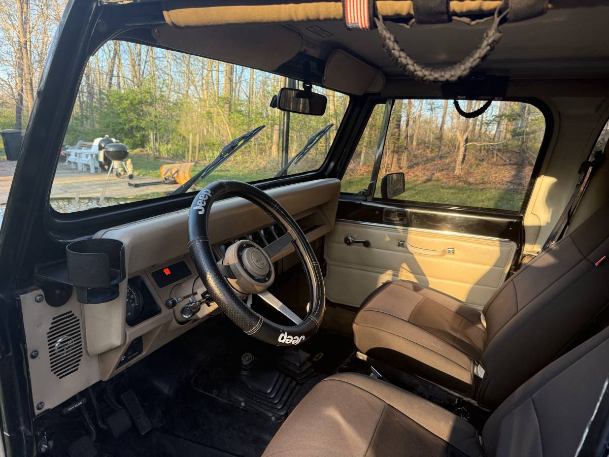 Jeep-wrangler-1989-black-6