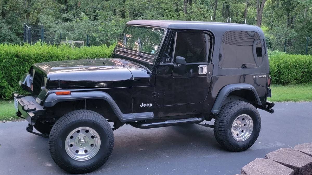 Jeep-wrangler-1989-black-9