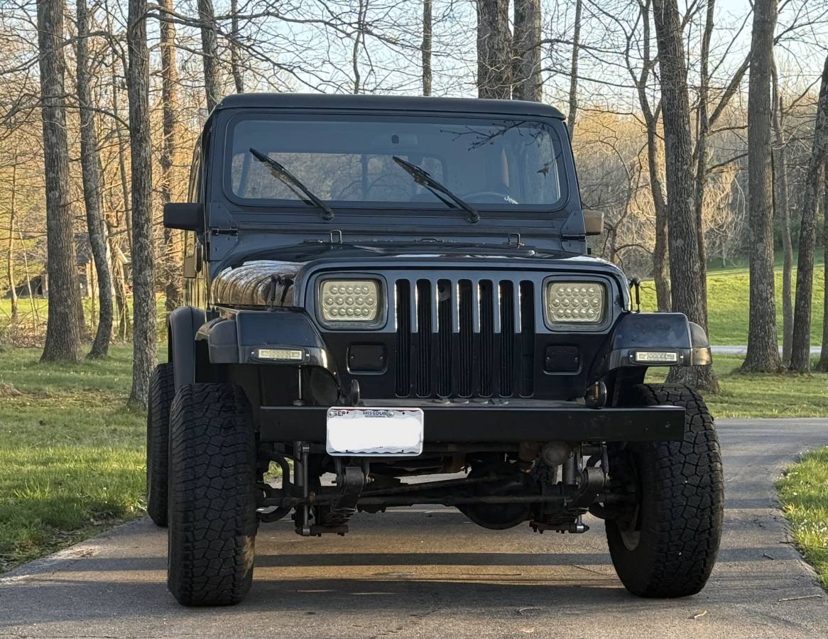 Jeep-wrangler-1989-black