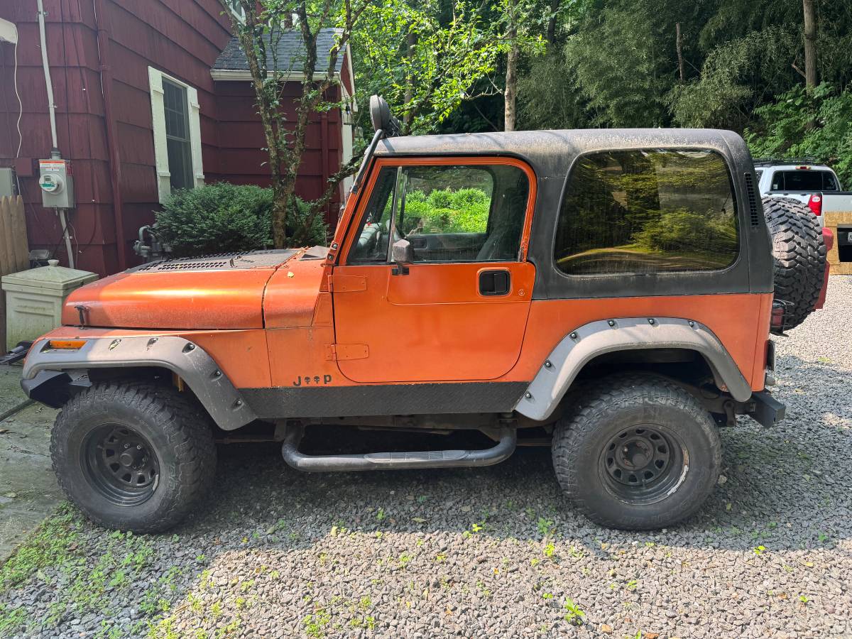 Jeep-wrangler-1989-orange-1