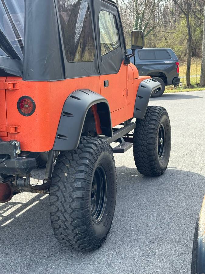 Jeep-wrangler-1989-orange-3