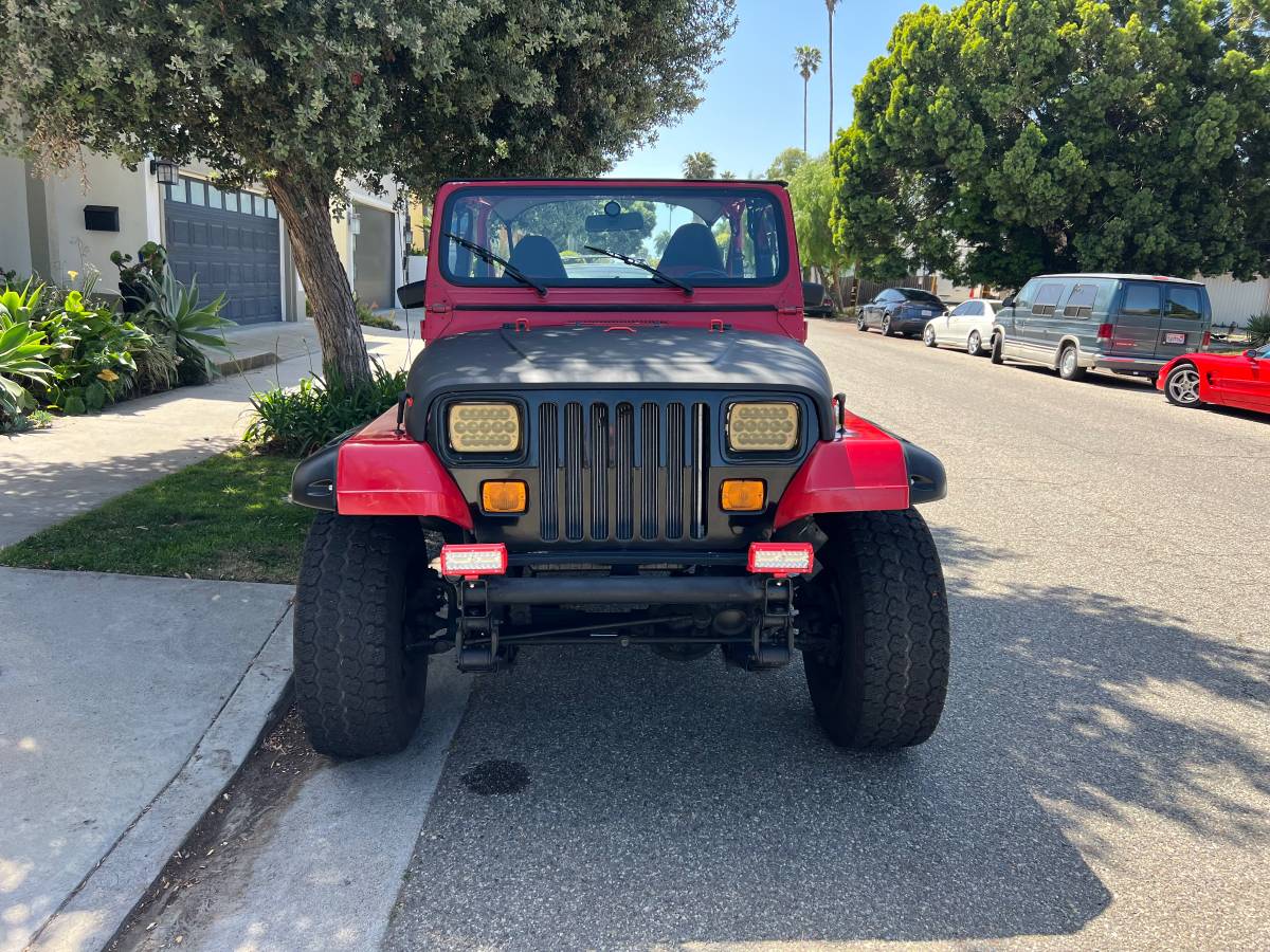 Jeep-wrangler-1990-3