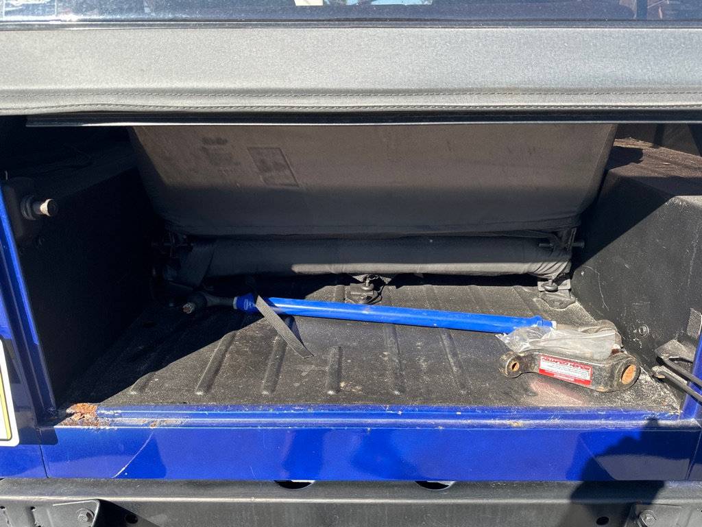 Jeep-wrangler-1990-blue-12